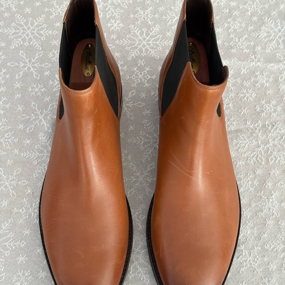 Cole Haan Tan Chukka Boots